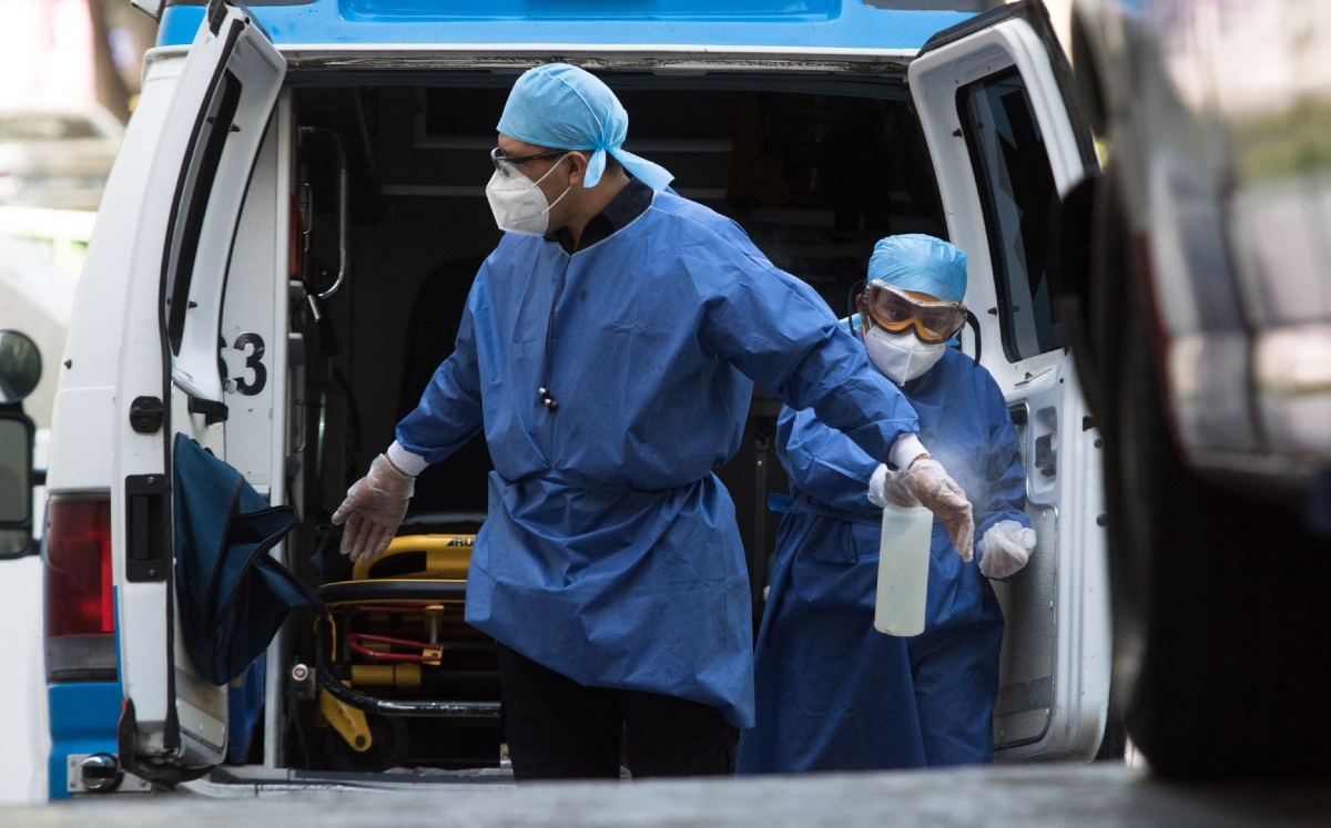 Personal del IMSS continúa luchando contra la pandemia de covid-19 en México. (Cuartoscuro)