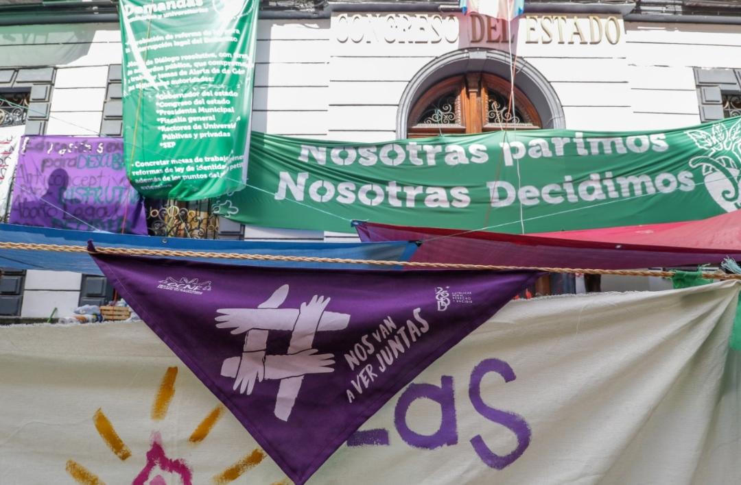 Plantón en el Congreso del Estado. (Agencia Enfoque)