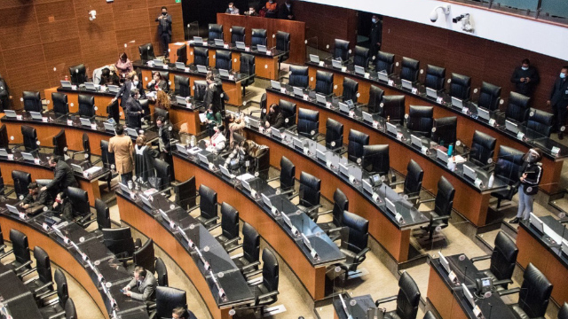 Senado aprueba en comisiones reforma para regular agentes extranjeros