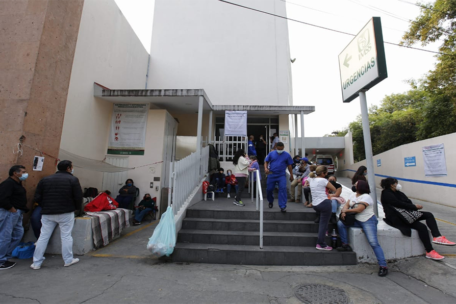 Las camas están saturadas cercanas al 100 por ciento de pacientes. | Omar Franco