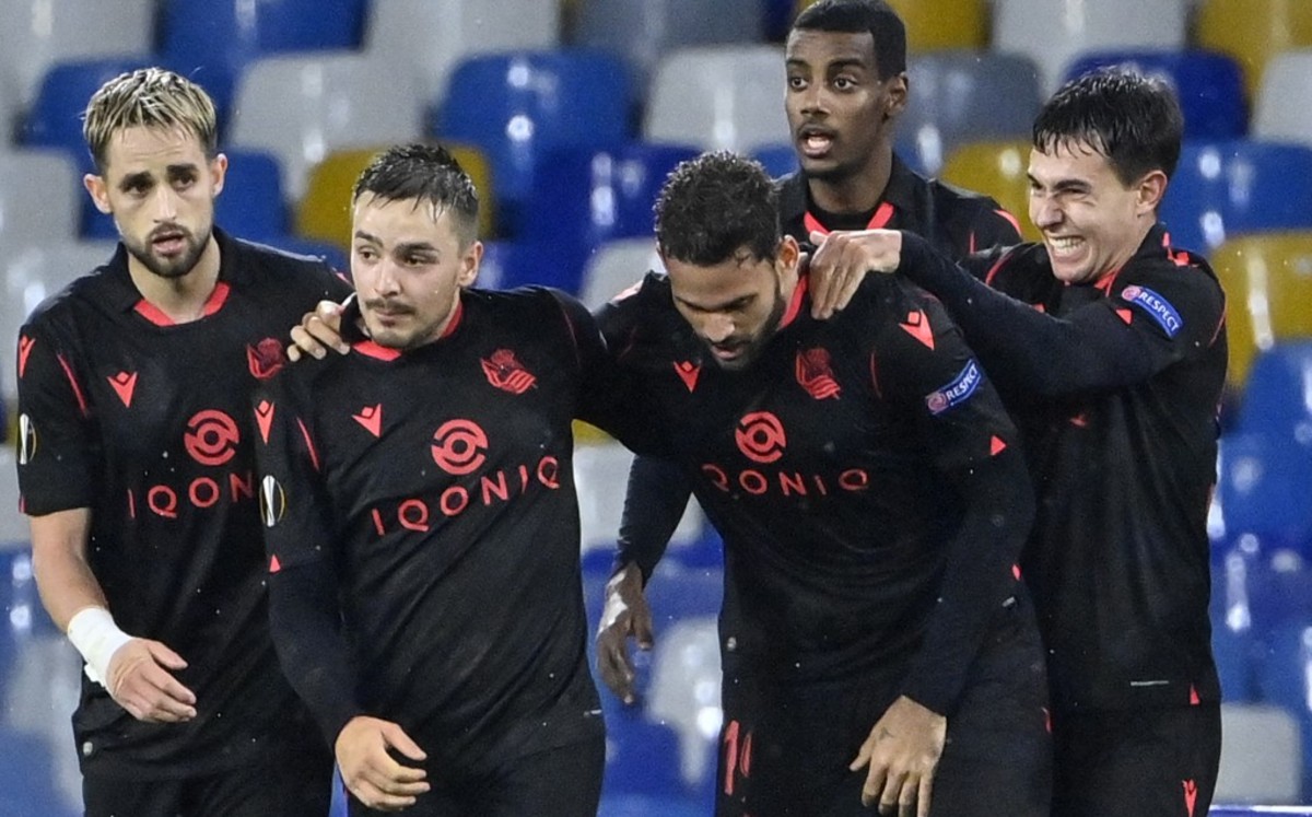 Real Sociedad gana su pase a dieciseisavos tras empatar de forma dramática ante Napoli (AFP)