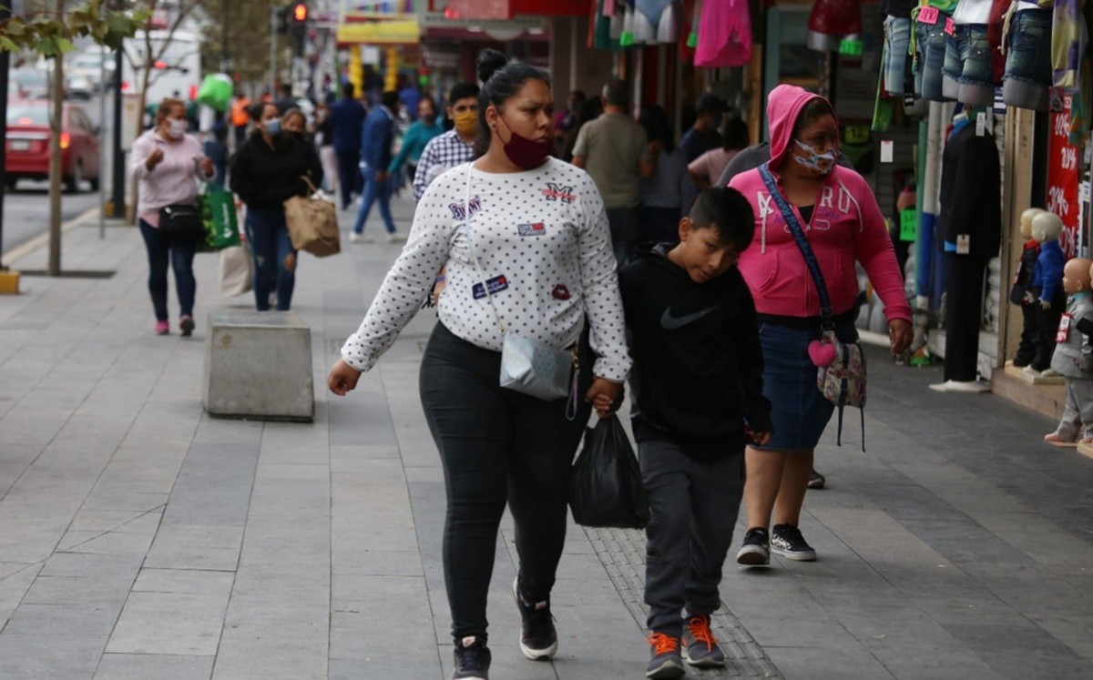 ‘Severo aumento’ de casos de covid-19 en México, EU y Canadá