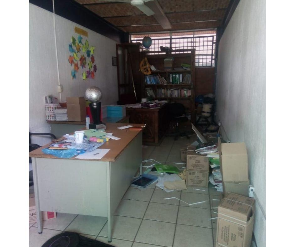 Alrededor de 70 escuelas han sido saqueadas tras pandemia (Rosario Álvarez)