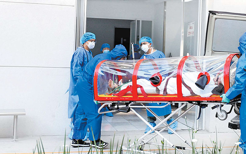El Hospital General sigue recibiendo pacientes. (Javier Ríos)