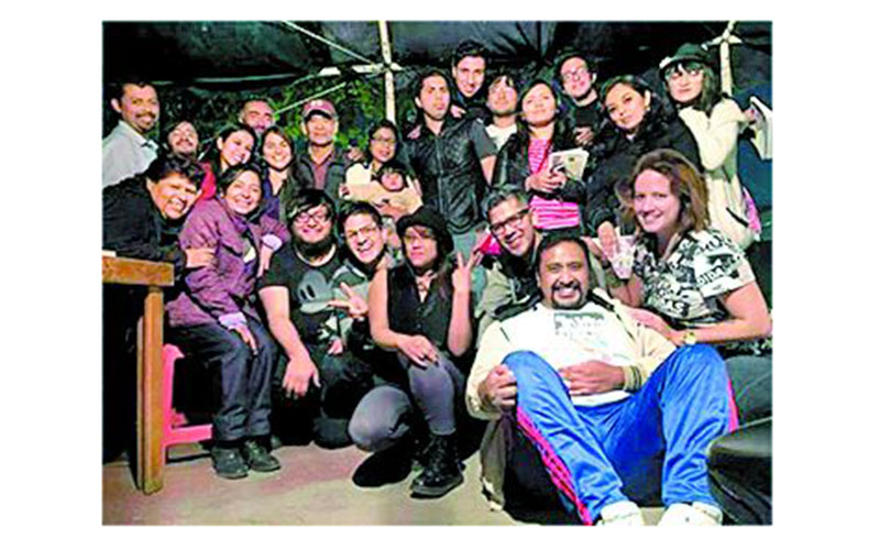 Maya, tsotsil,  zoque, chontal, náhuatl y otras lenguas madre son frecuentes en el teatro comunitario. (Especial)