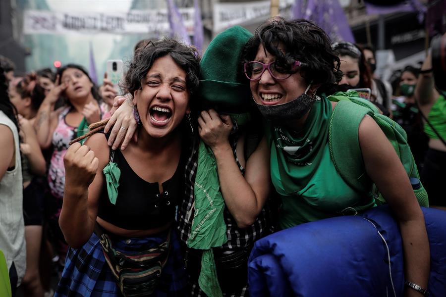 El proyecto para la legalización del aborto en Argentina será sometido a votación por el Senado, instancia que lo rechazó hace dos años. (EFE)