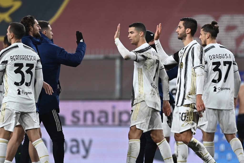 Cristiano Ronaldo tuvo destacada actuación en el triunfo de la Juventus sobre el Genoa (AFP)