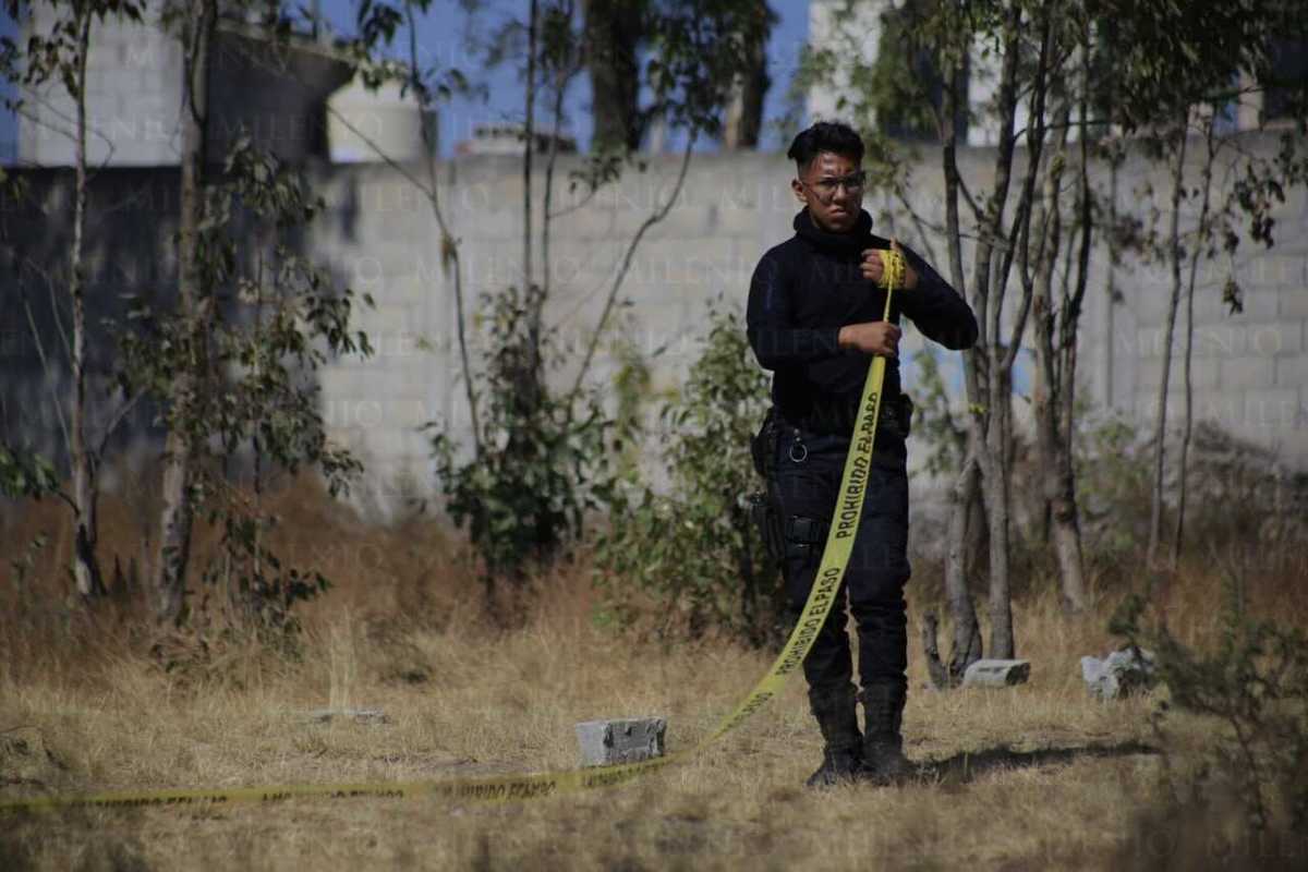 El cadáver fue hallado junto a varios blocks. (Andrés Lobato)