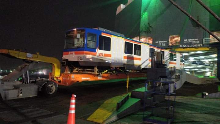 Llegan a México 7 vagones más para Metrorrey. Foto: Especial.