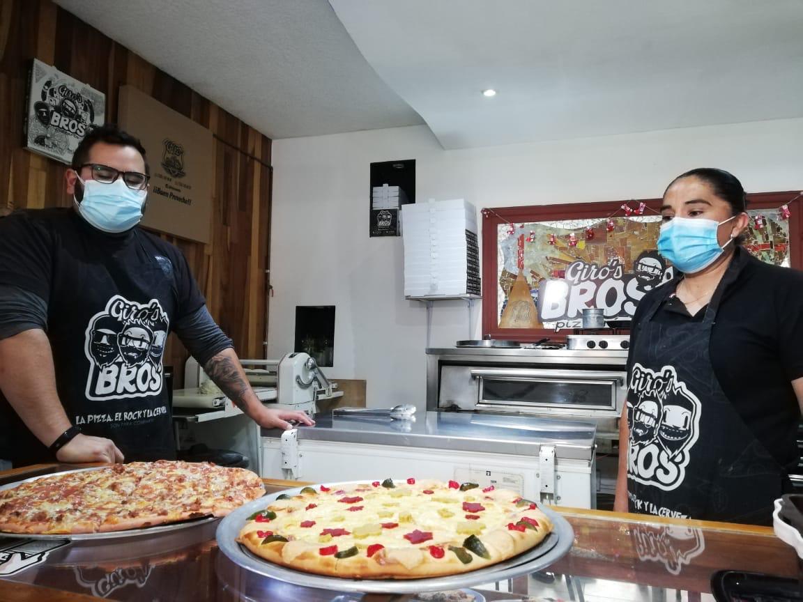 Una hace referencia a una Rosca de Reyes. (Monserrat Mata)