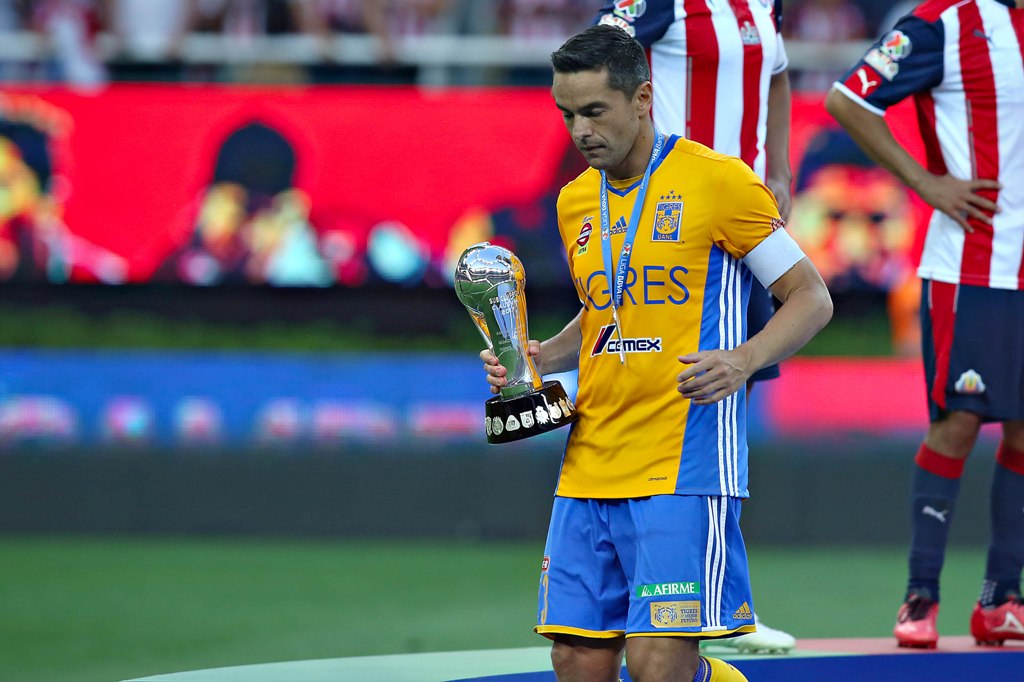 Trofeo de Tigres subcampeón 2017 (Imago7)