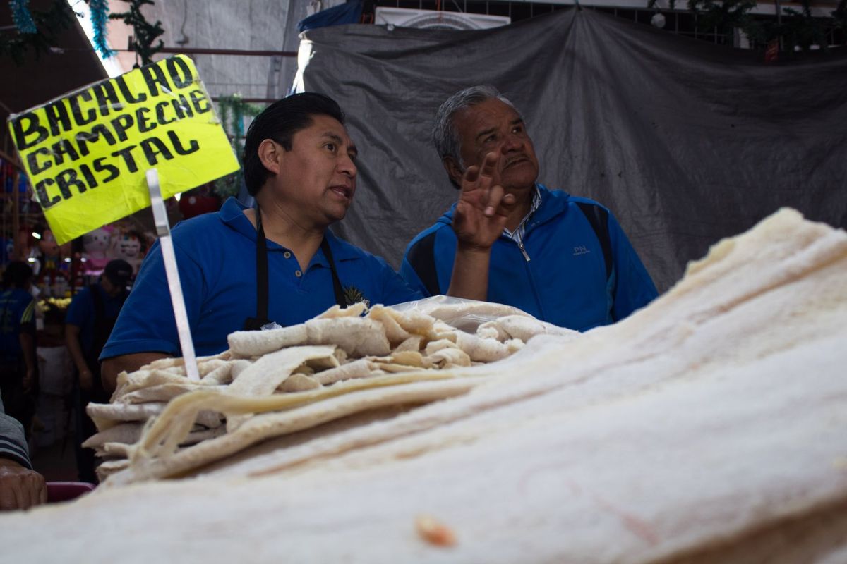 El bacalao comercializado ha sido sustituido por rayas o especies de tiburones que está en peligro de extinción. (Cuartoscuro)