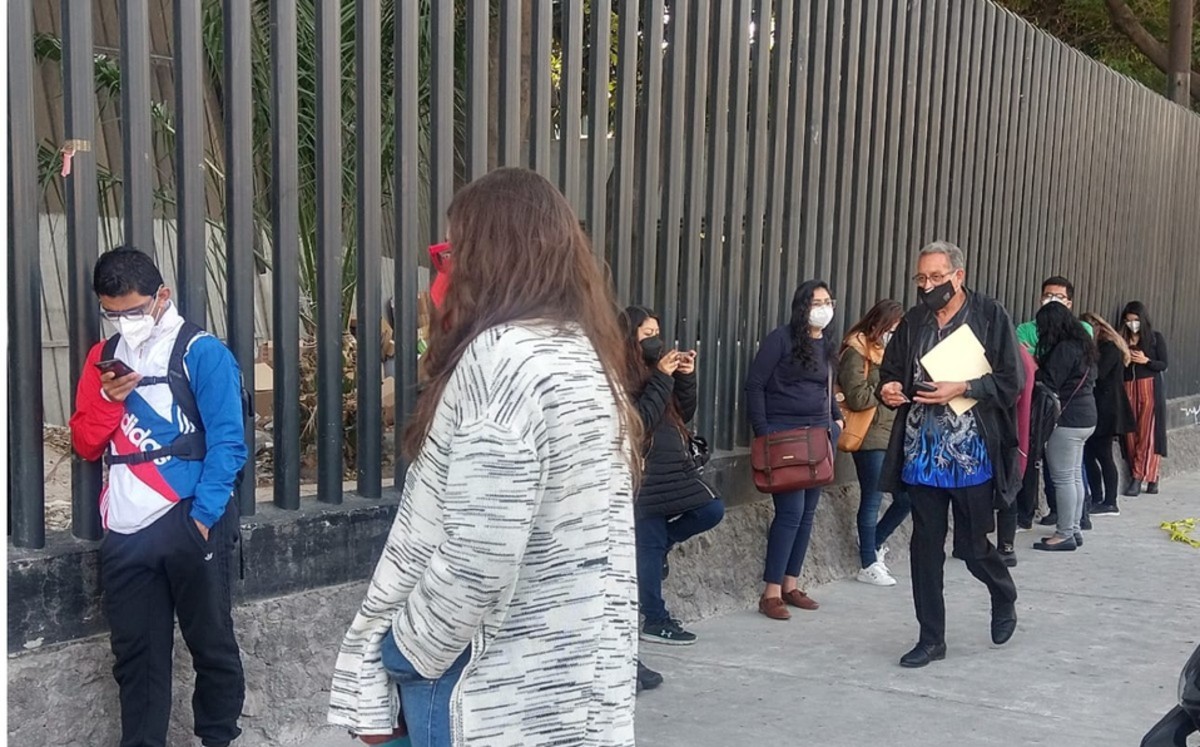 Estoy dispuesto a atender pacientes con covid: aspirante a residencia médica en CdMx