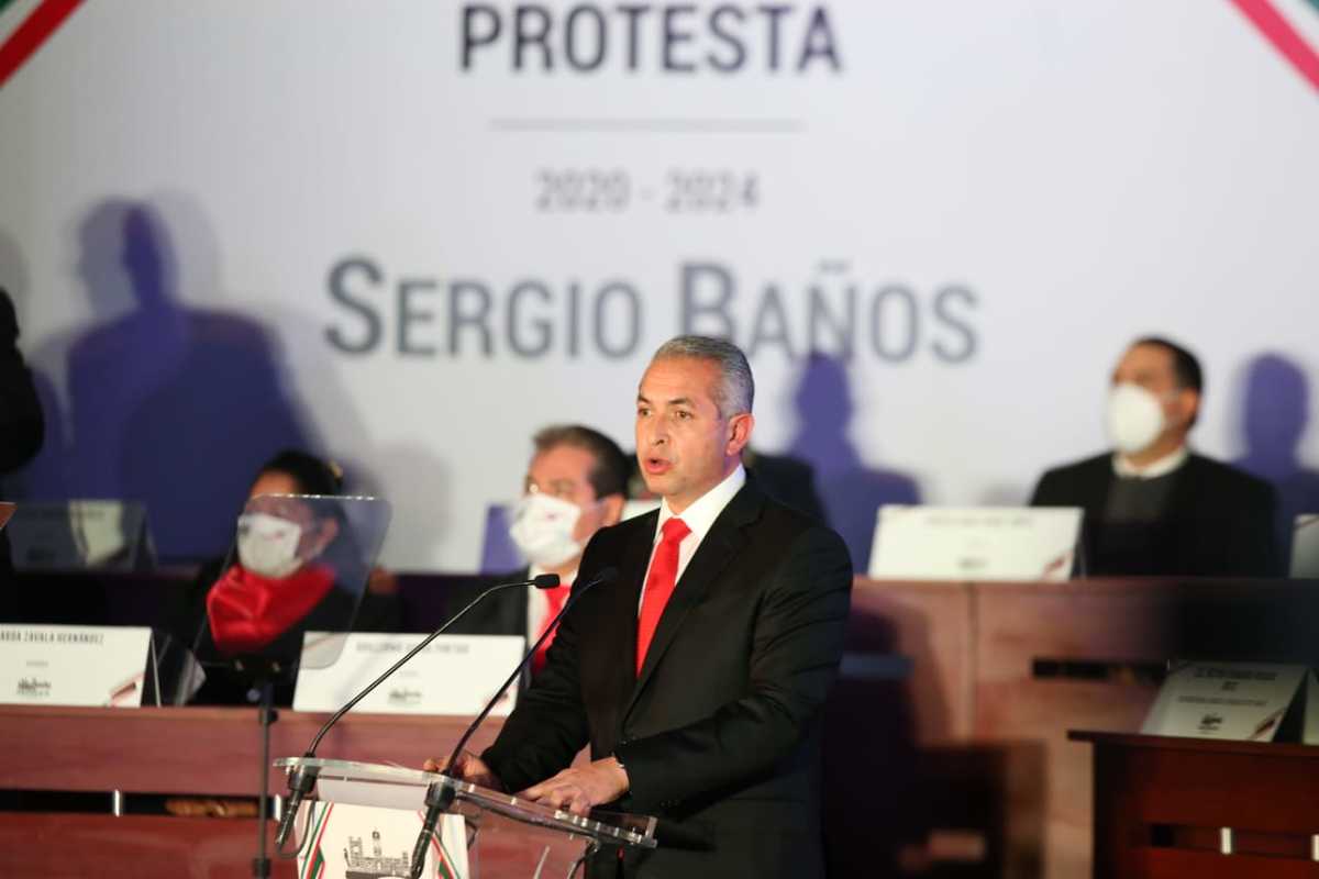 Sergio Baños rinde protesta como presidente municipal de Pachuca. (Jorge Sánchez)