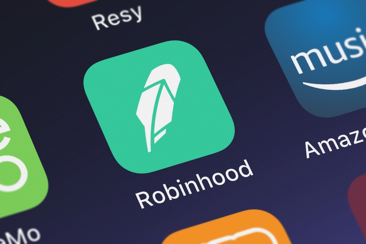 Aplicación de compra-venta de acciones RobinHood. (EFE)