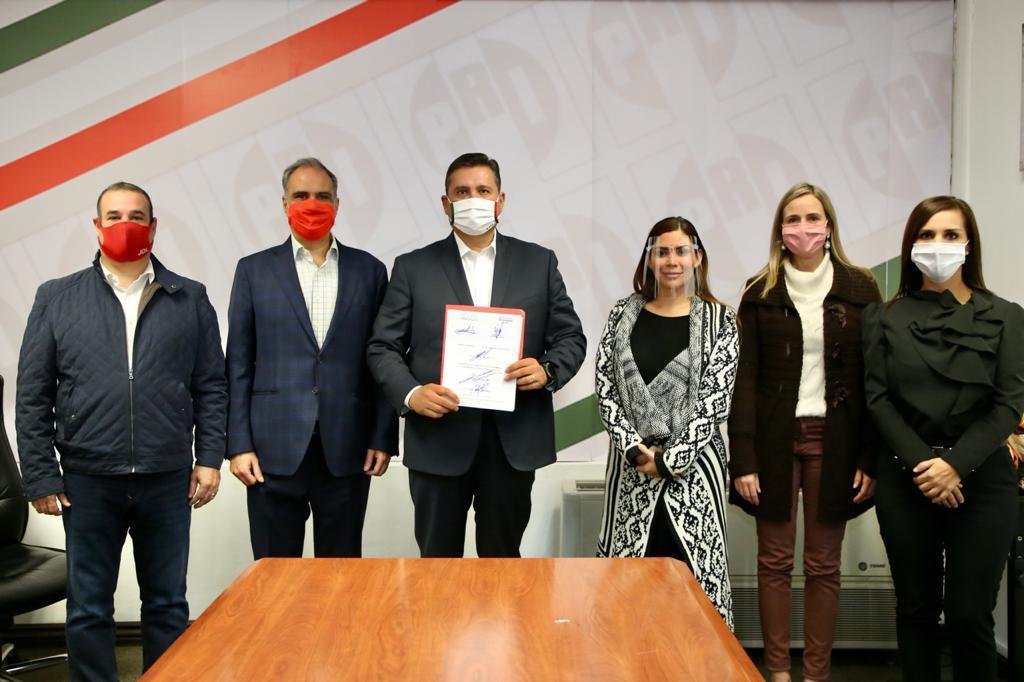 Asume Álvaro Ibarra coordinación del PRI Nuevo León. Foto: Especial.