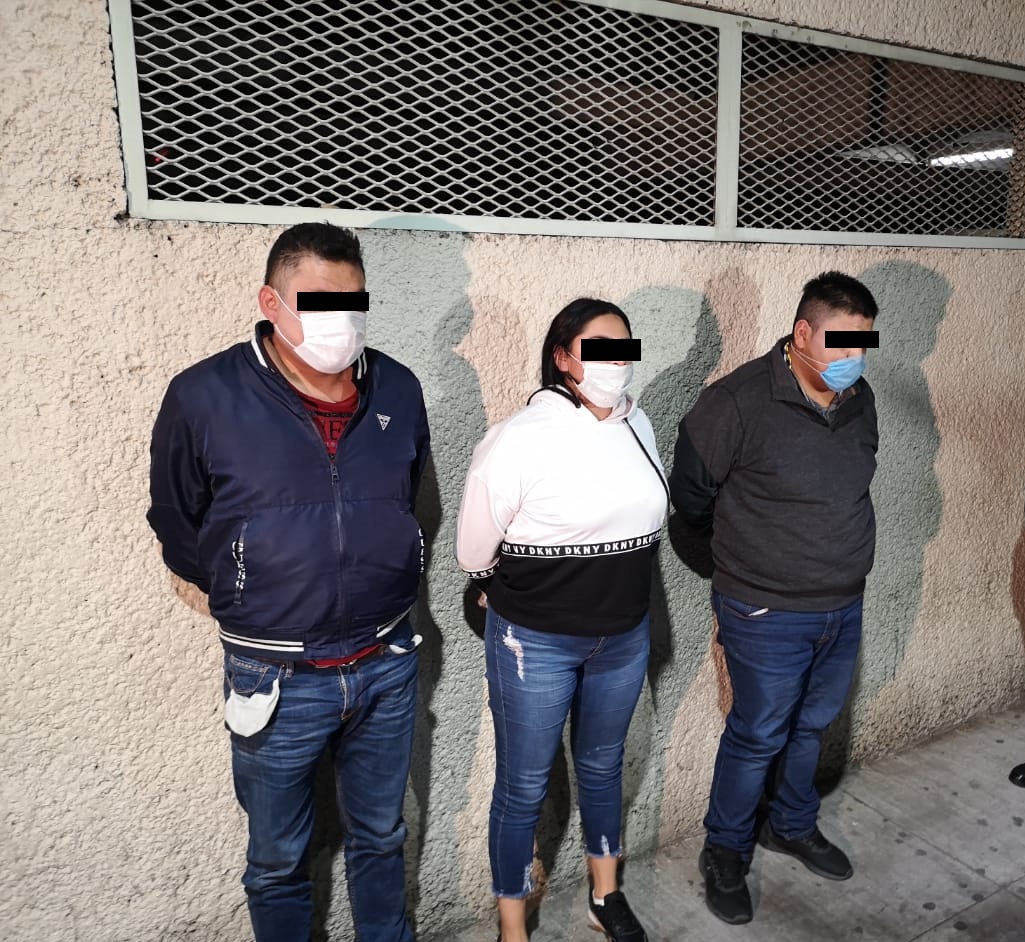 Intentaron huir en dos camionetas; una robada y otra con plazas sobrepuestas