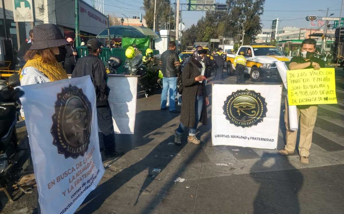 Policías de CdMx protestan frente a Metro Buenavista por falta pagos; alistan marcha