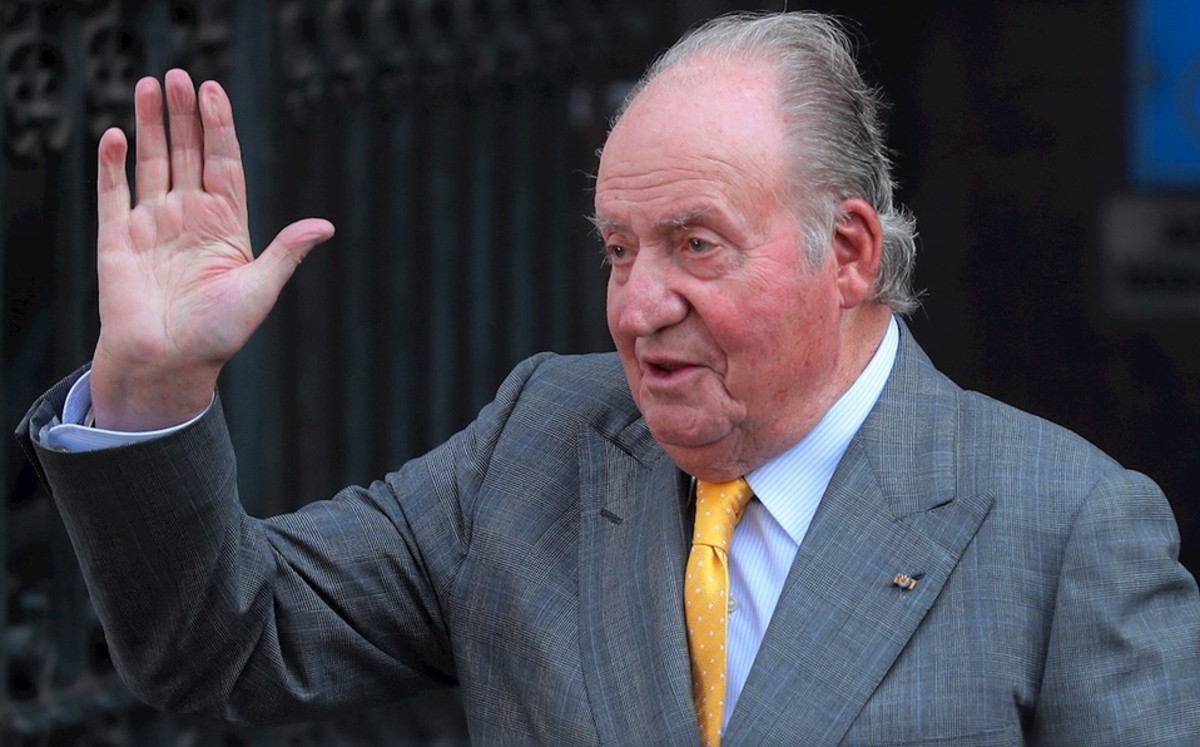 Rey emérito Juan Carlos no viajará a España por Navidad debido a pandemia de covid-19