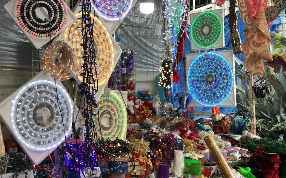 Tianguis navideño de El Refugio. (Rosario Álvarez)
