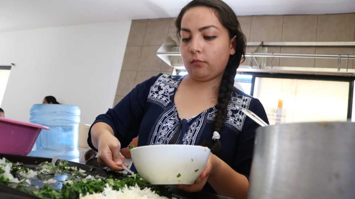 Voluntarios: Una labor que alimenta al corazón