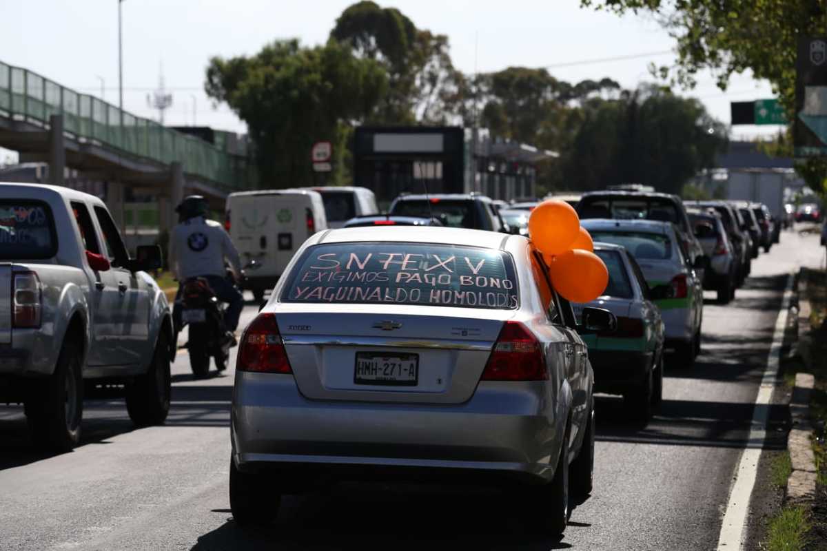 Segunda caravana vehicular del SNTE en Hidalgo. (Jorge Sánchez)