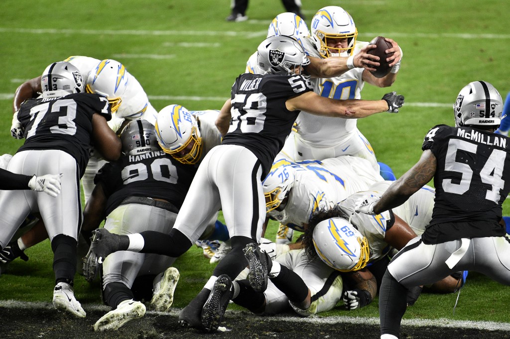 Chargers vencieron a los Raiders (AFP)