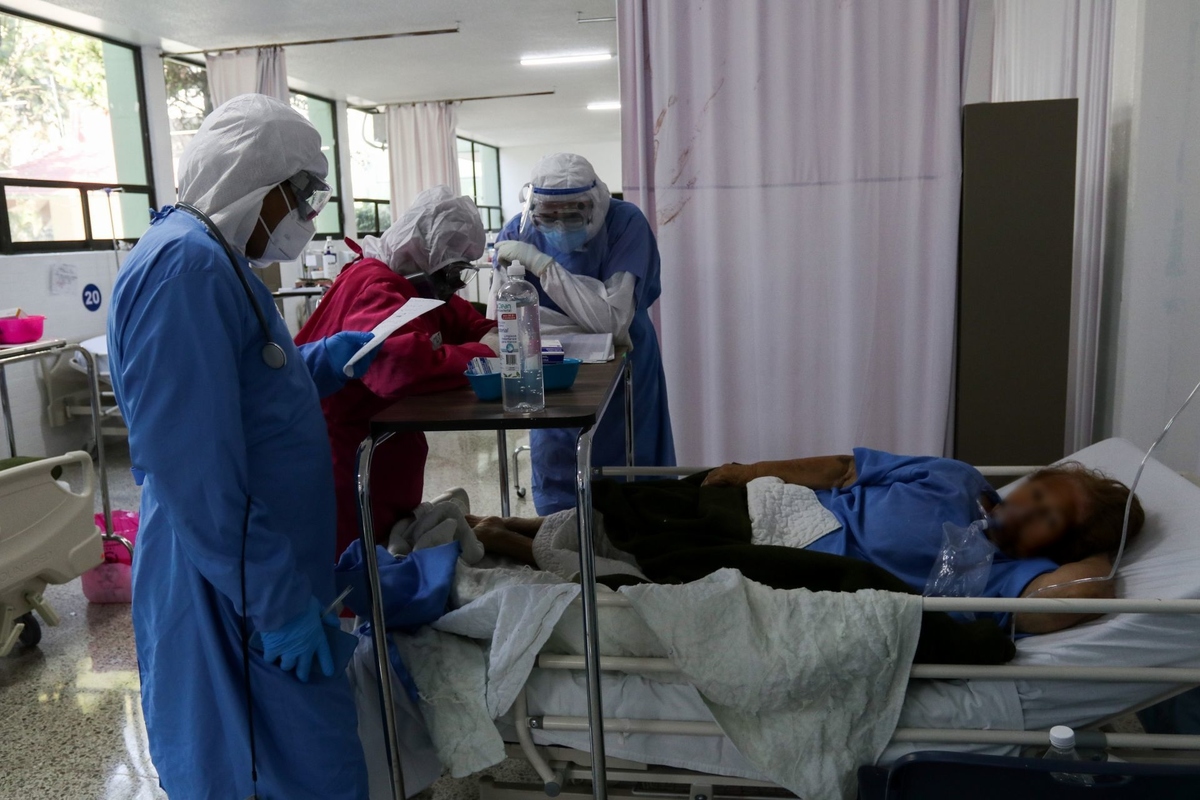 En la Ciudad de México hay mil 162 personas hospitalizadas en camas prioritarias. (Cuartoscuro)