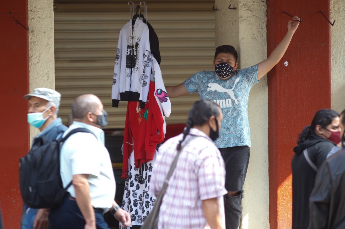 La Coparmex-CdMx afirma que están en riesgo de cerrar totalmente 10 mil establecimientos más. | Araceli López