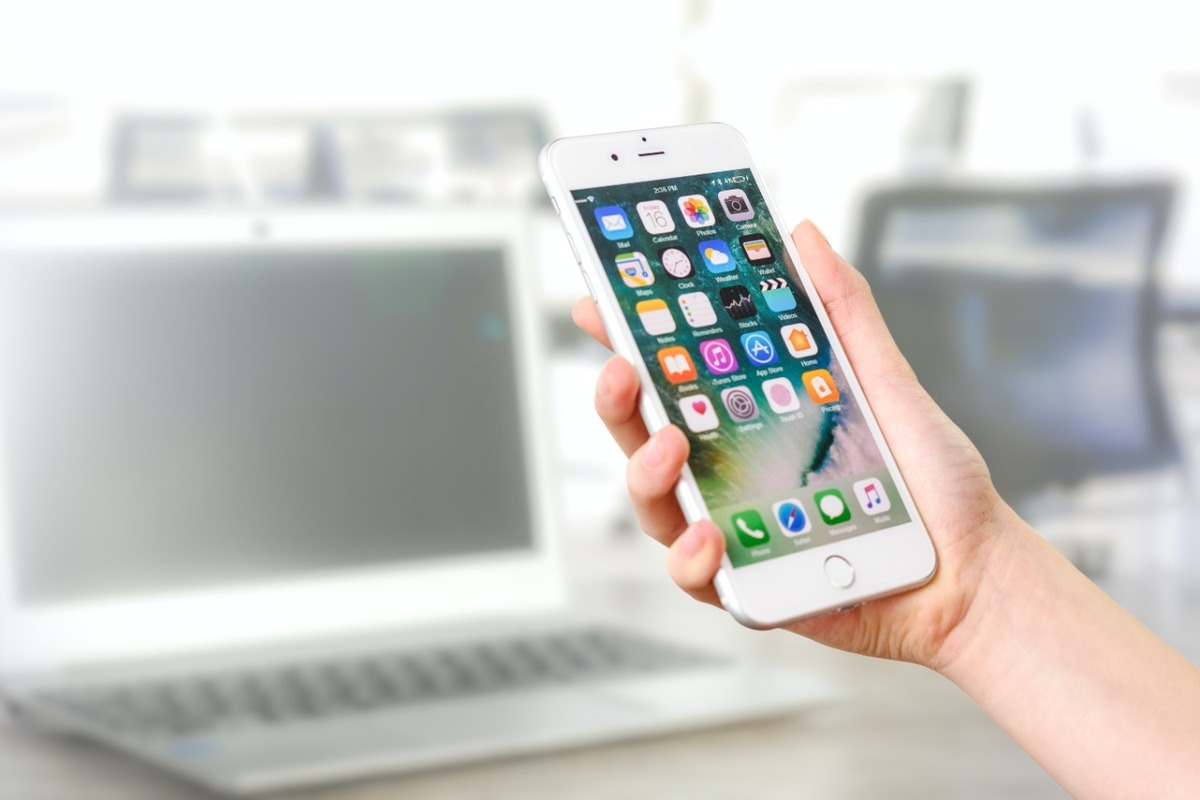 Los teléfonos inteligentes, al igual que otros dispositivos electrónicos, también pueden infectarse con distintos tipos de malware.
