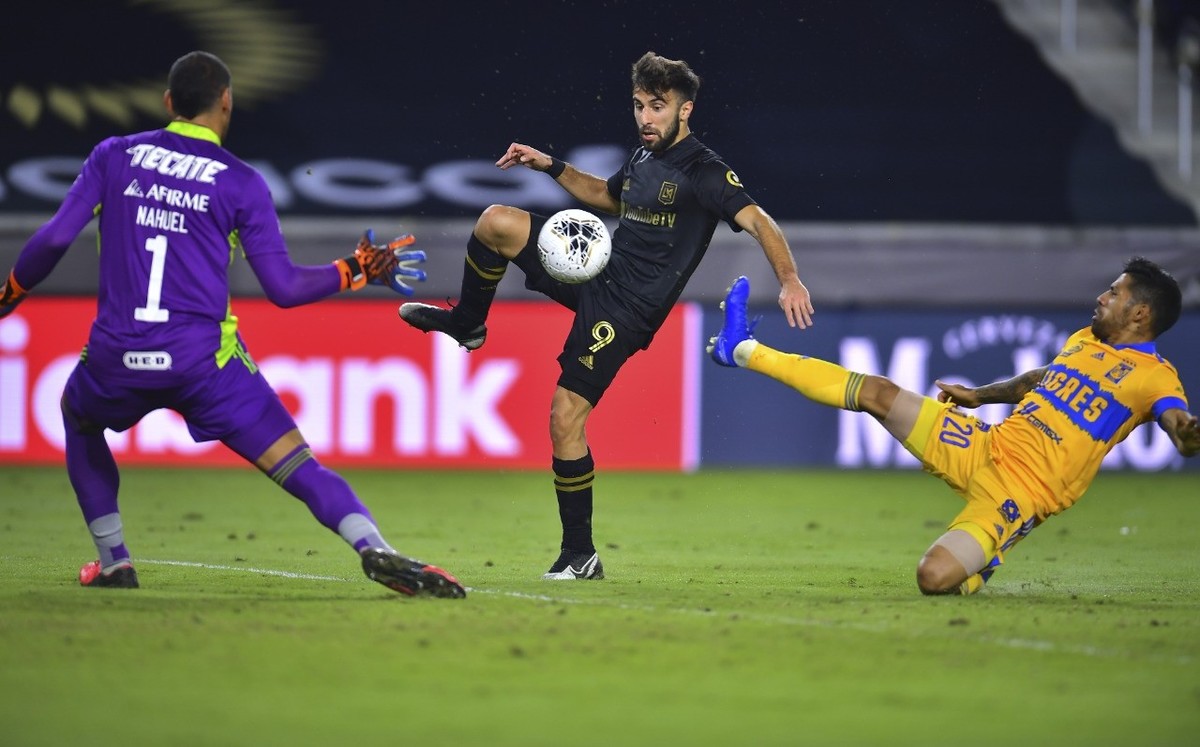 LAFC abre marcador de final de Concachampions con polémica (Mexsport)