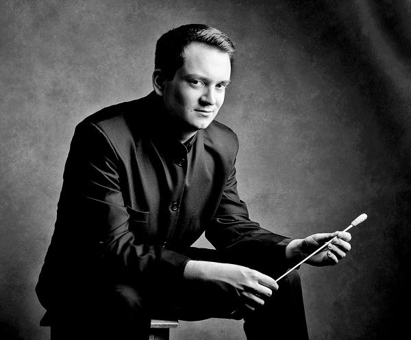 Si la pandemia lo permite, será  el primer mexicano en dirigir en el Teatro Real de Madrid. Jesús Cornejo