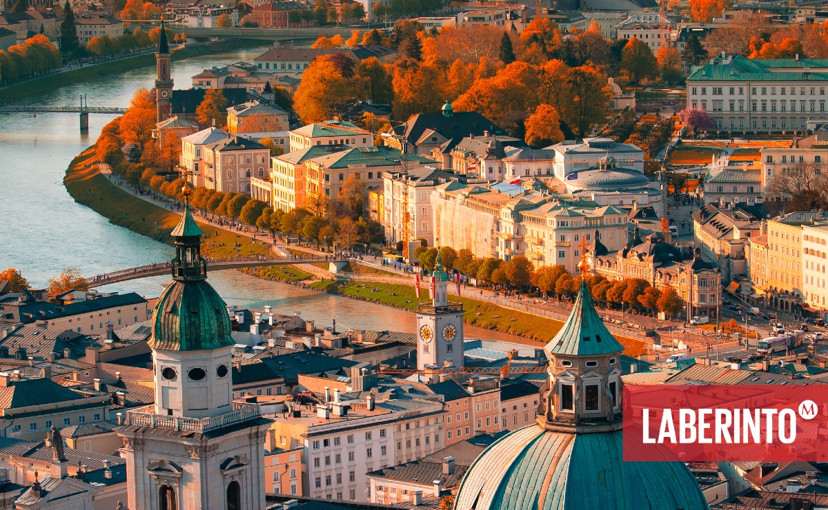 Vista panorámica aérea en otoño en una ciudad histórica de Salzburgo con el río Salzach. (Shutterstock)