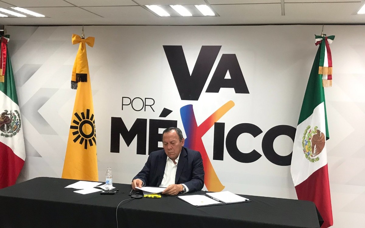 Zambrano aseguró que en al menos siete candidaturas serán ocupadas por mujeres. (Twitter)