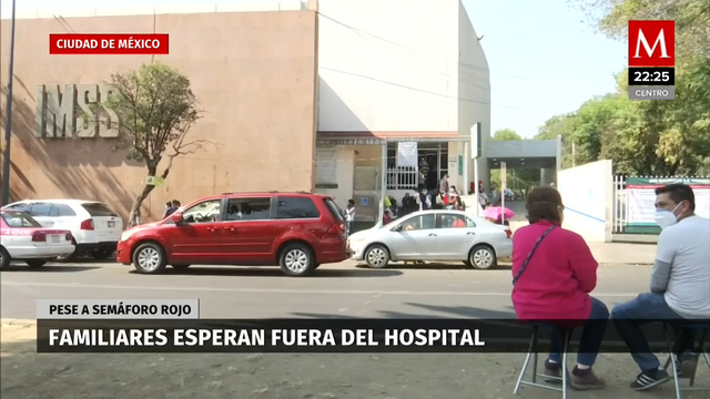 Familias realizan guardias de semanas para escuchar buenas noticias de sus pacientes con covid-19