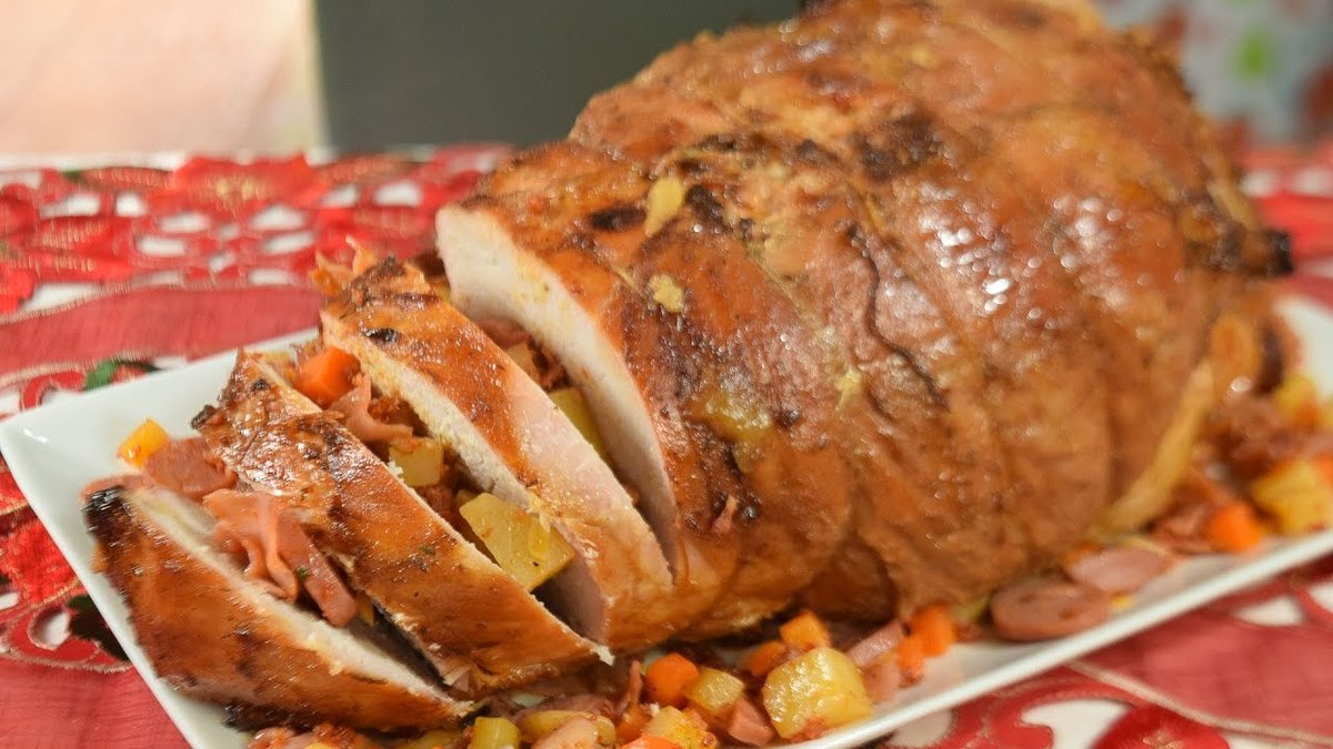 La pierna de cerdo al horno es uno de los platillos típicos en Sonora. (Especial)