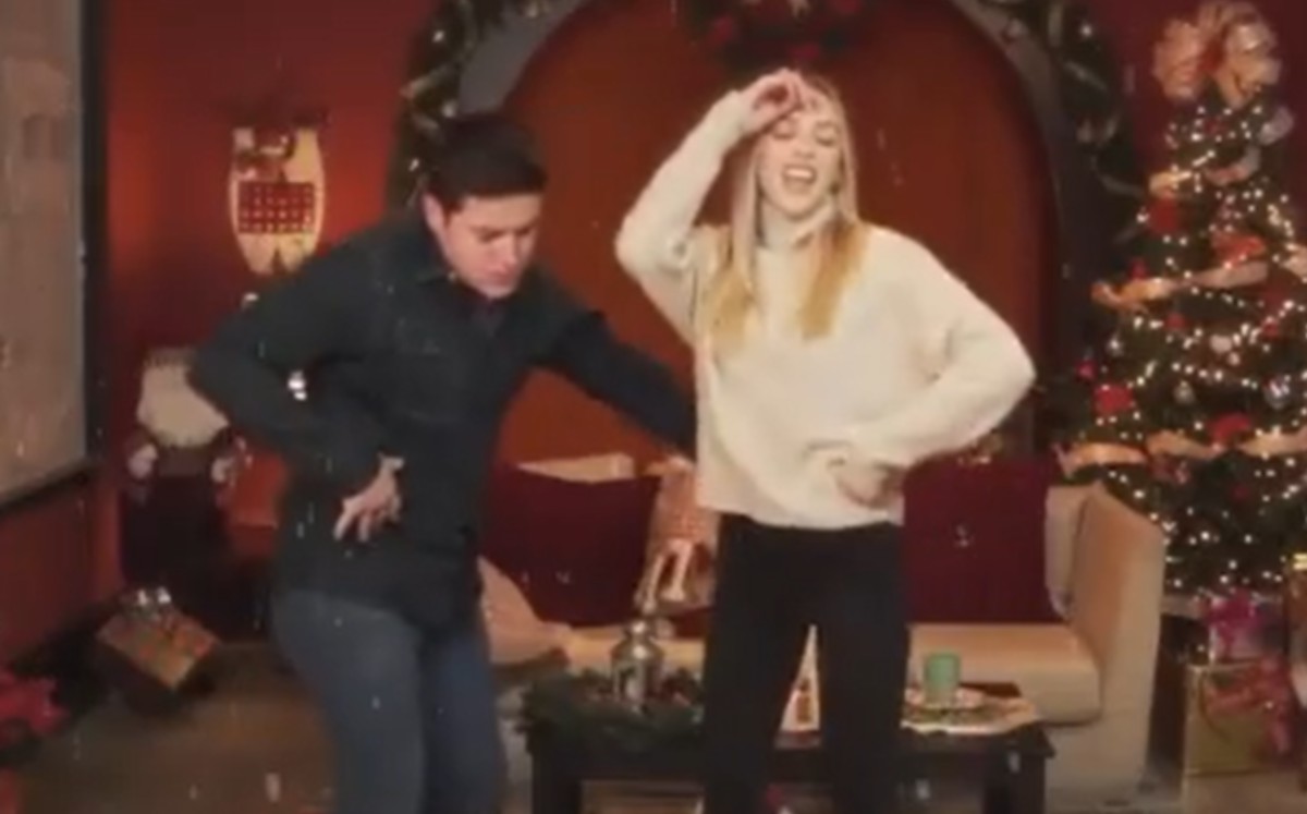 Samuel García lanza canción navideña junto a su esposa Mariana Rodríguez. (Captura)