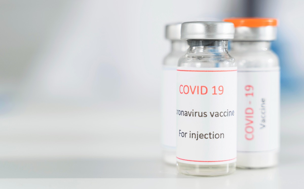Ya está en marcha el segundo lote de vacunas contra el coronavirus de Pfizer. (Freepik)