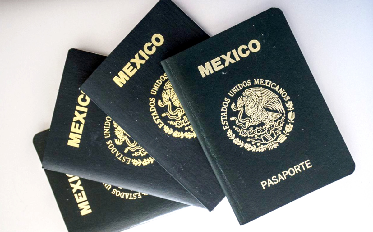 Para seguir con los protocolos de seguridad sanitaria, la SRE suspendió la emisión de pasaportes. (Cuartoscuro)