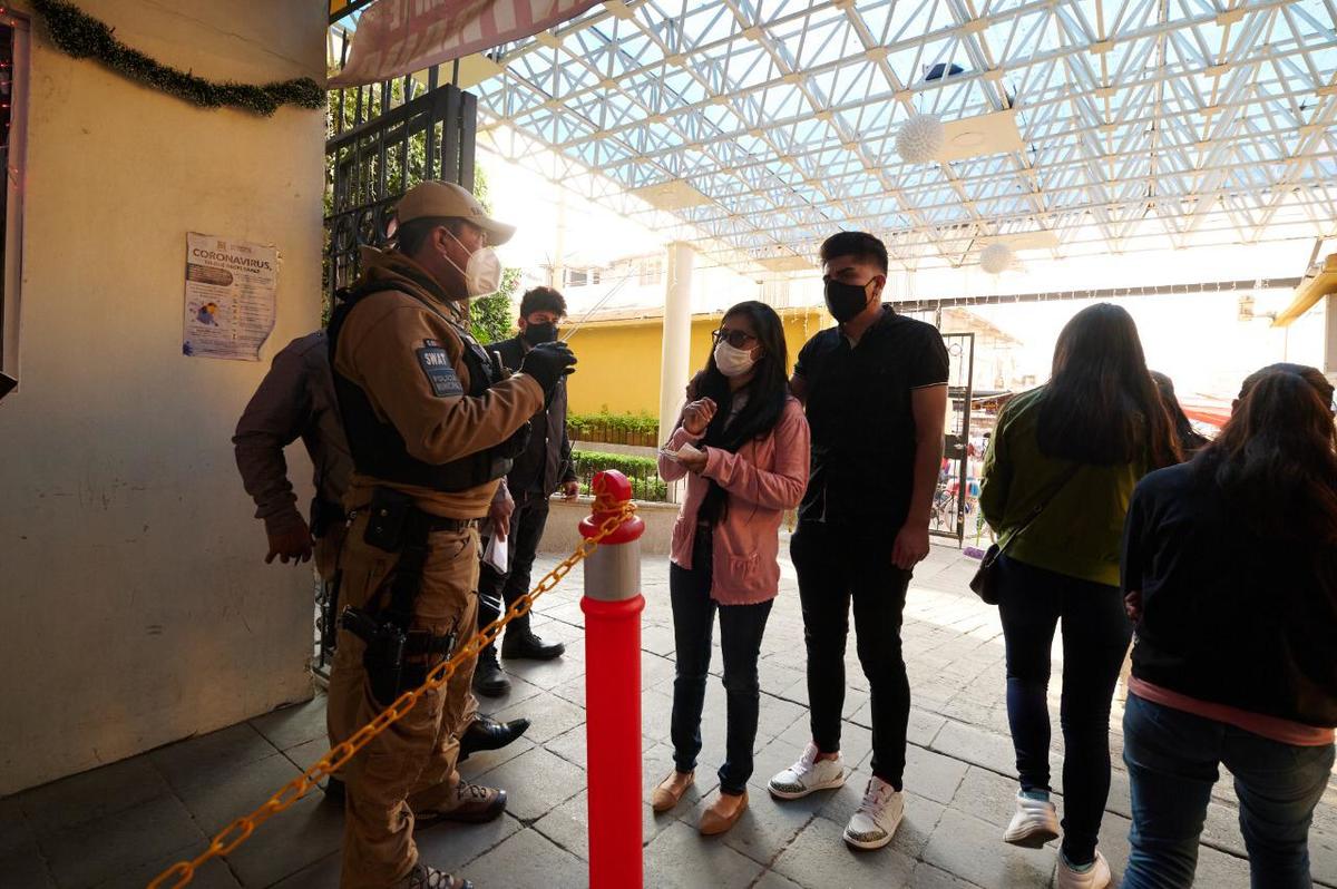 También los operativos son para evitar aglomeraciones  en las calles y  plazas.(Especial)