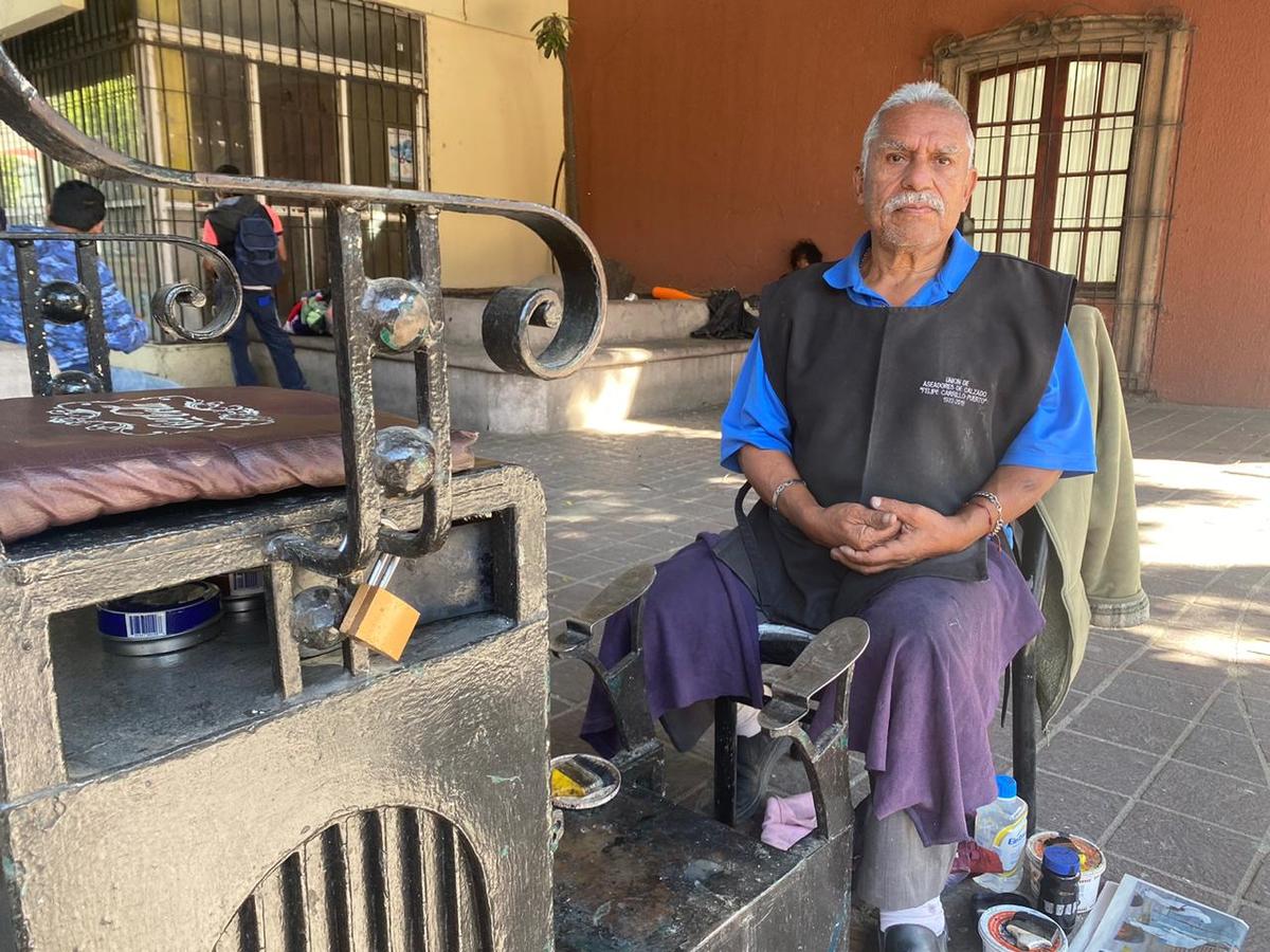 Estafan bolero en León con billete falso; lo ayudan por redes sociales