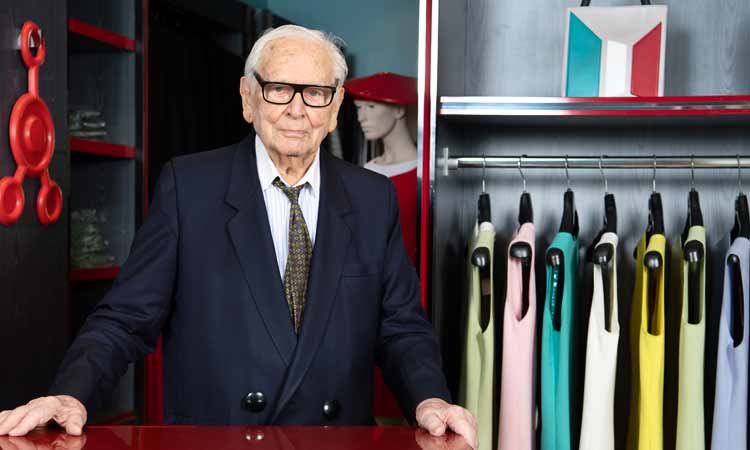 "Fui 'self made' desde el principio"; Pierre Cardin y su imperio de licencias