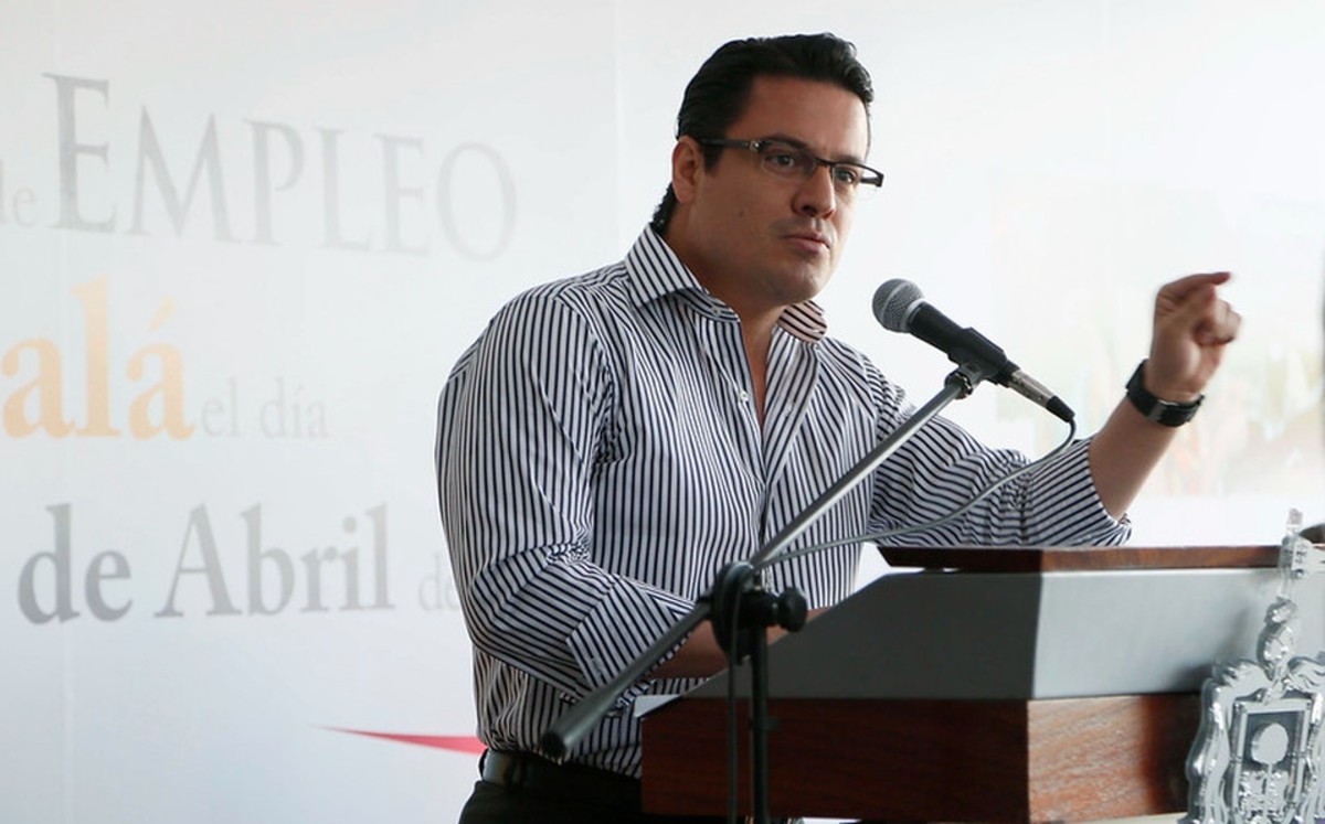 Por cohecho vinculan a proceso a implicado en asesinato de Aristóteles Sandoval
