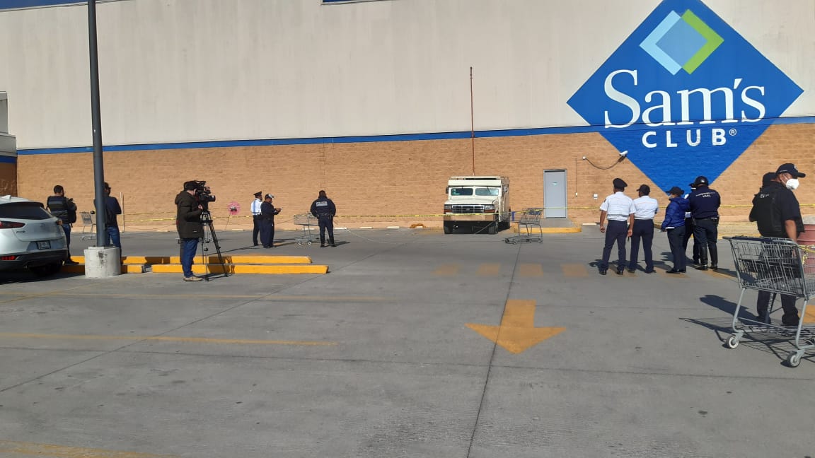 Dos custodios resultaron lesionados. (Especial)