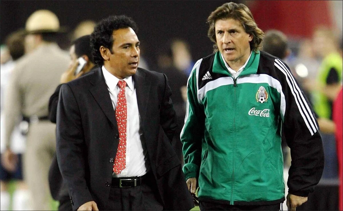 Hugo Sánchez y Sergio Egea (Mexsport)