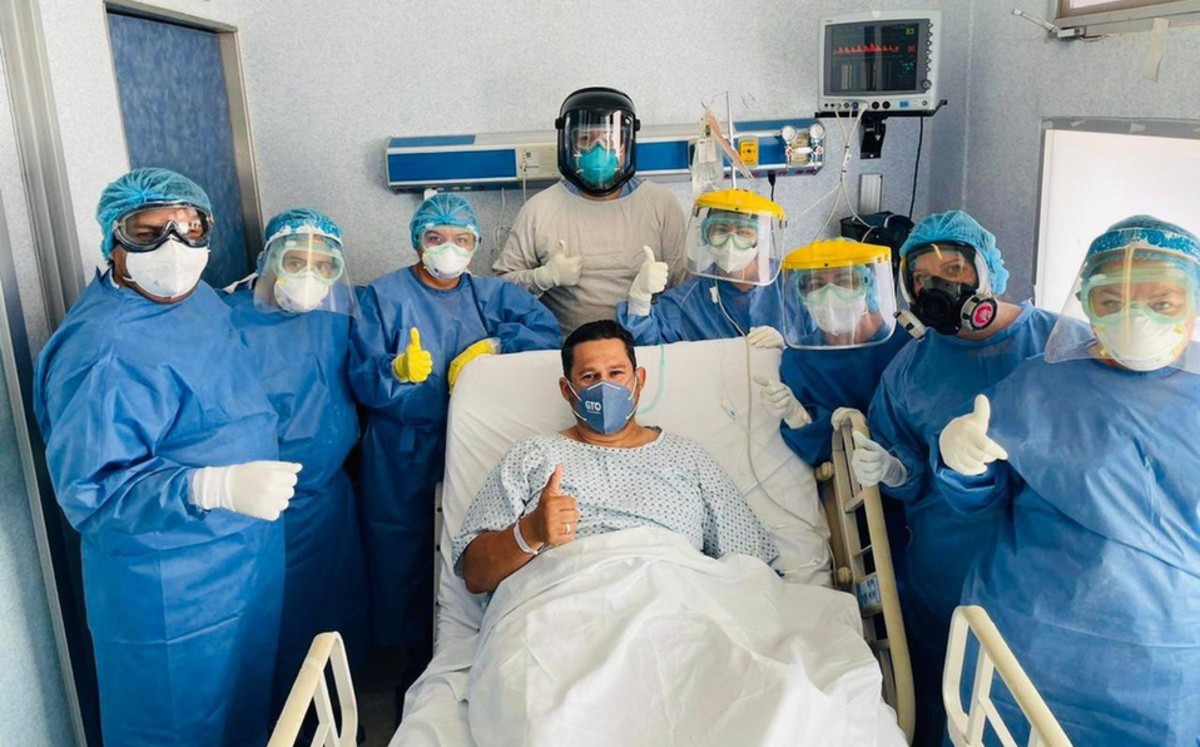 Dan de alta a Diego Sinhue; gobernador de Guanajuato se recuperará del covid en casa