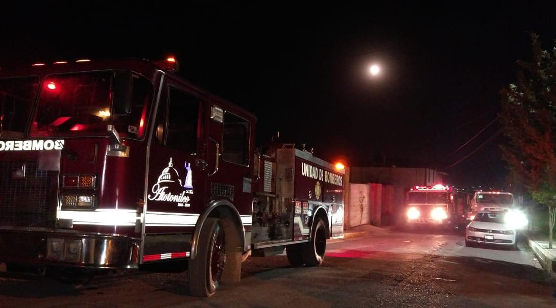Bomberos de Atotonilco de Tula y Atitalaquia atendieron ambos incendios.