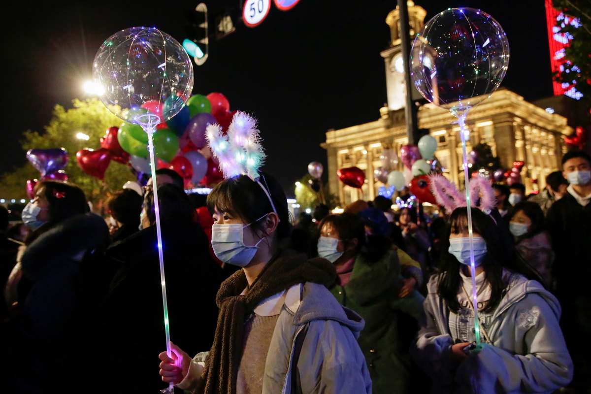 Celebración  de Año Nuevo 2021 en Wuhan | Reuters