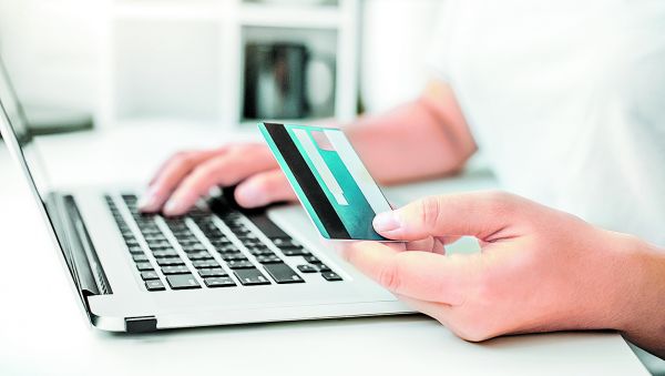 Los clientes han mudado sus consumos al comercio y pagos electrónicos. (Especial)