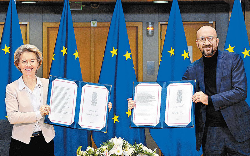 Ursula von der Leyen, presidenta de la Comisión Europea, y Charles Michel, presidente del Consejo Europeo. (Reuters)